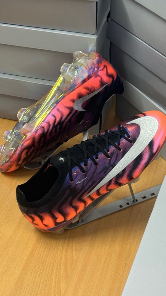Nike Mercurial Vapor black and orange football boots