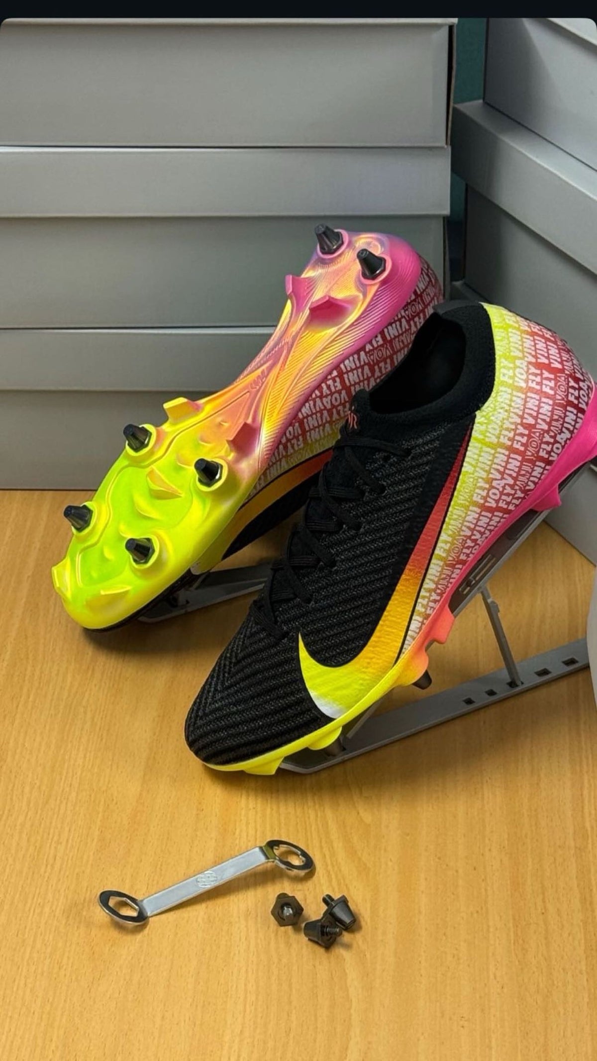 Nike Mercurial Vapor black volt pink football boots